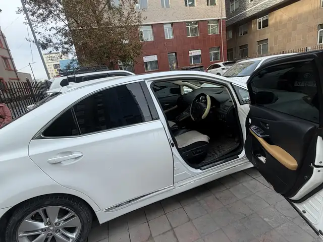 Lexus HS