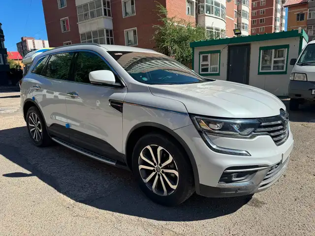 Renault Бусад