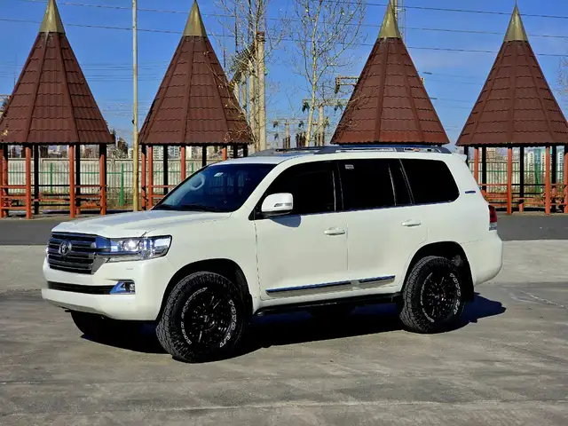 Toyota Land Cruiser 200