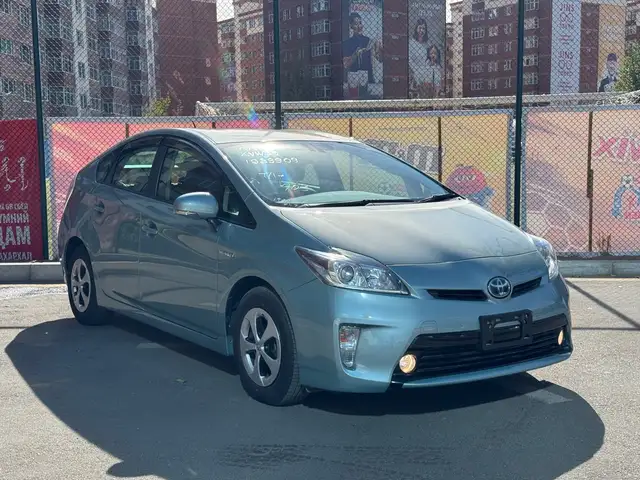 Toyota Prius 30