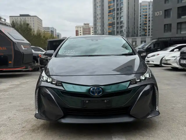 Toyota Prius PRIME 52