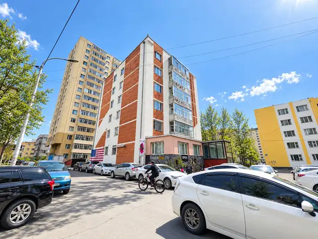 Их дэлгүүрийн чанх хойно 6а байранд бүрэн тавилгатай 2 өрөө байр 42m2, Улаанбаатар — Сүхбаатар — Цирк