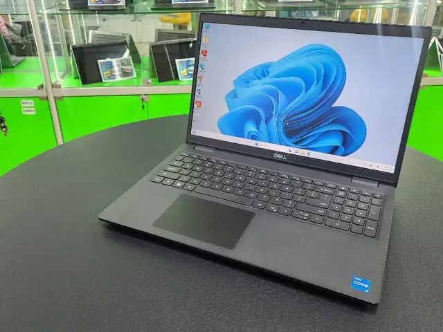 Dell 15.6", Intel Core i5, 16 GB RAM, 256 GB, Улаанбаатар — Чингэлтэй — Баянбүрд