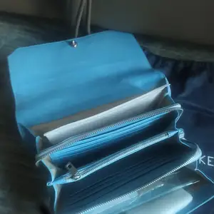 Солонгос арьсан цүнх, Улаанбаатар — Баянгол — 13-р хороо