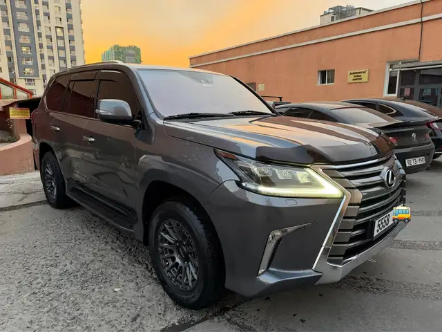 Lexus LX 570