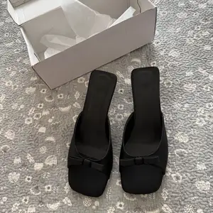 Usgiit, Улаанбаатар — Баянзүрх — Бөхийн Өргөө