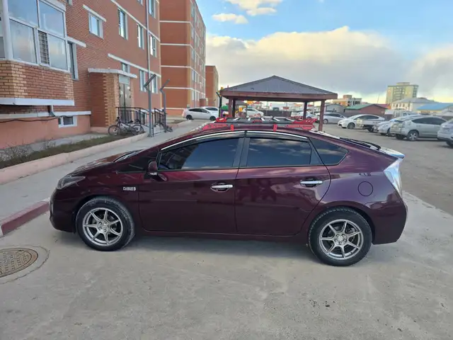 Toyota Prius 35