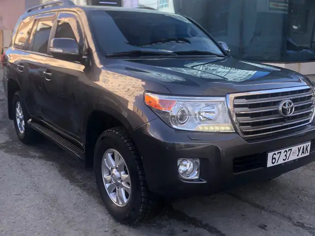 Toyota Land Cruiser 200