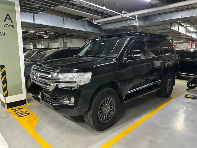 Toyota Land Cruiser 200