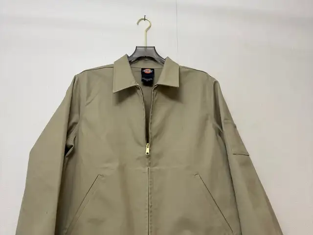 Dickies jacket, Улаанбаатар — Хан-Уул — King Tower