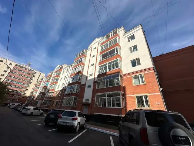 Metro mall хойно 64mk 3 өрөө орон сууц 64m2, Улаанбаатар — Сүхбаатар — 6-р хороо