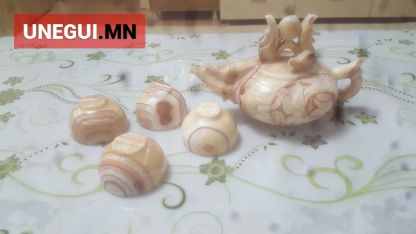 Эртний хийцтэй бөднө шувуун гүц-1