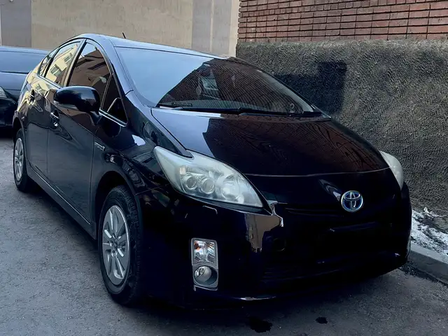 Toyota Prius 30