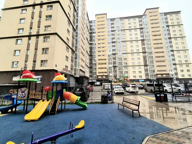 Сүхбаатар дүүрэгт 73.93m2 3 өрөө байр, Улаанбаатар — Сүхбаатар — 3-р хороо