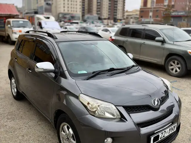 Toyota Ist
