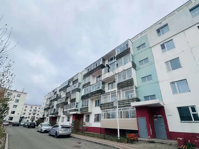 10-р хороололд арктай 1 өрөөг 2 өрөө болгосон байр 18мкв, Улаанбаатар — Баянгол — 10-р хороолол