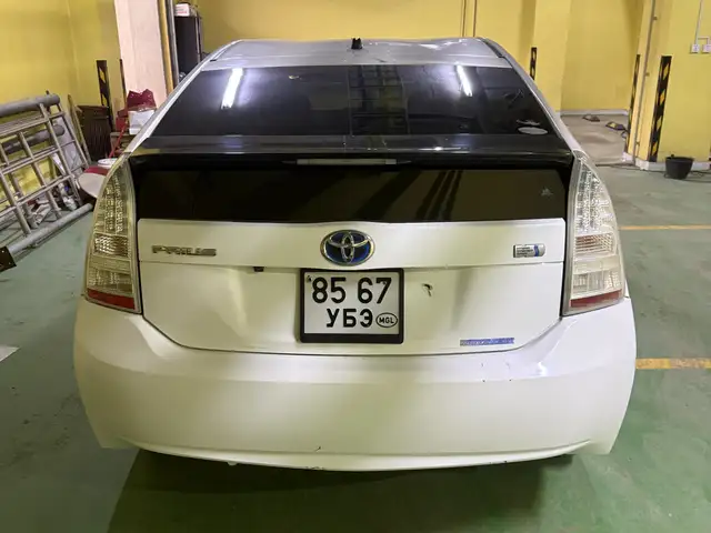 Toyota Prius 30