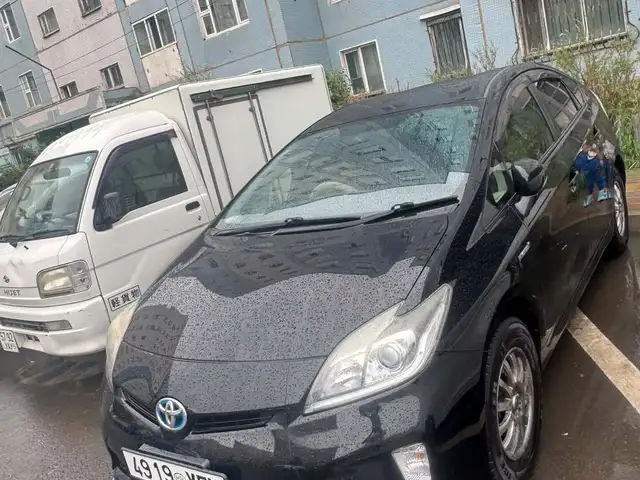 Toyota Prius 30