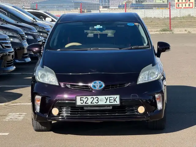 Toyota Prius 30