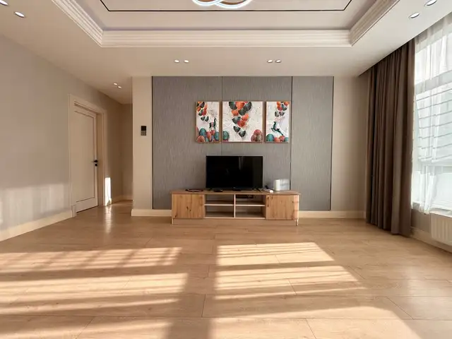 Хүннү2222 хотхонд 3 өрөө байр 80m2, Улаанбаатар — Хан-Уул — Хүннү