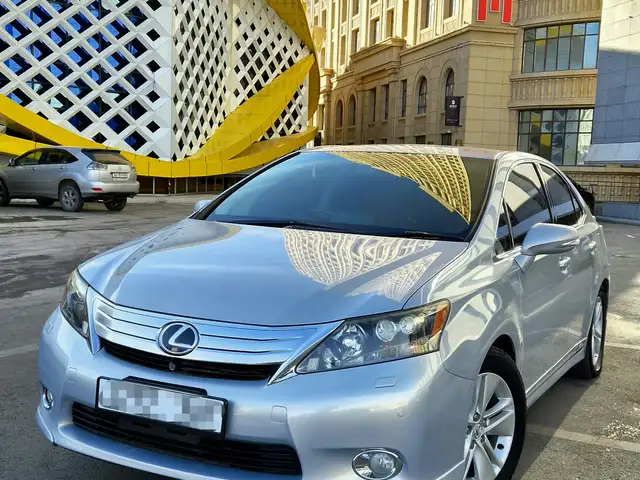 Lexus HS