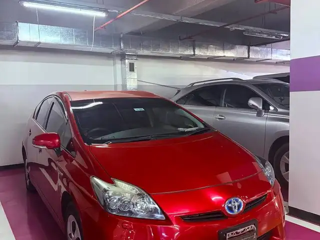 Toyota Prius 30