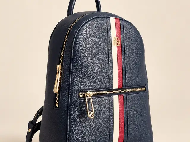 Tommyhilfiger backpack цүнх, Улаанбаатар — Сүхбаатар — Дөлгөөн нуур