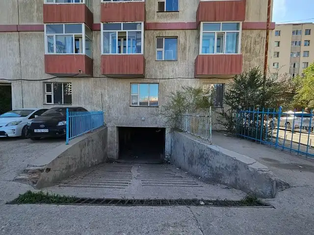 БЗД 16р хороо Хорго хотхоны зүүн талын 9-р байрны доор суудлын машины зогсоол, Улаанбаатар — Баянзүрх — 38-р хороо