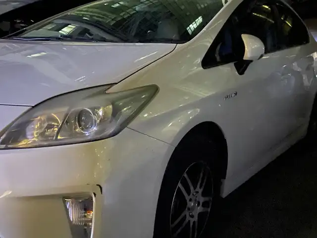 Toyota Prius 30