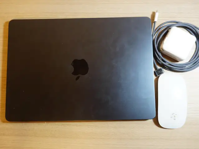 Apple 13.6, Apple M2, 8 GB RAM, 256 GB, Улаанбаатар — Хан-Уул — 24-р хороо