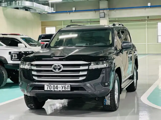 Toyota Land Cruiser 300
