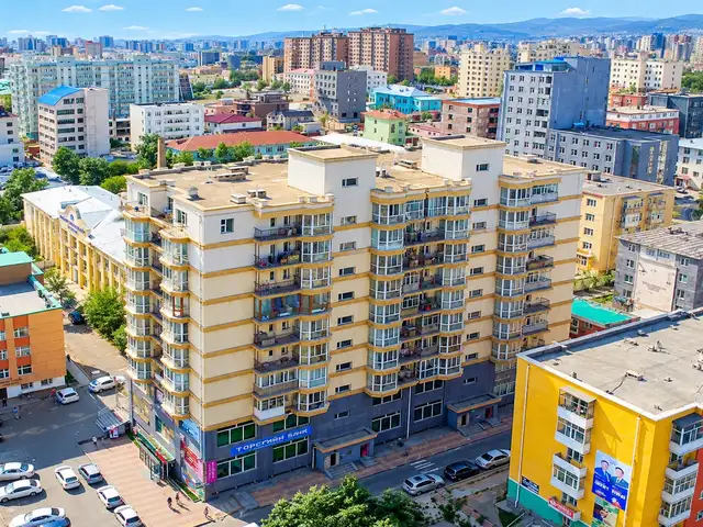 Зүүн 4 зам, торгоны замтай байранд 51мкв 2 өрөө байр, Улаанбаатар — Баянзүрх — 13-р хороолол