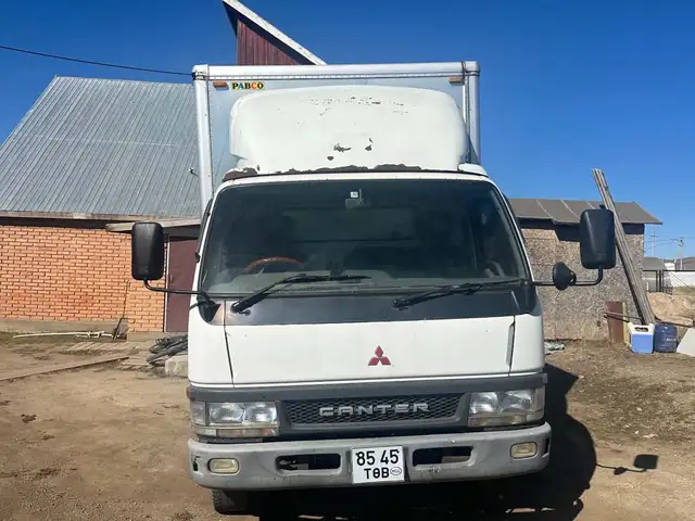 Mitsubishi Бүхээгтэй, 2000, Төв