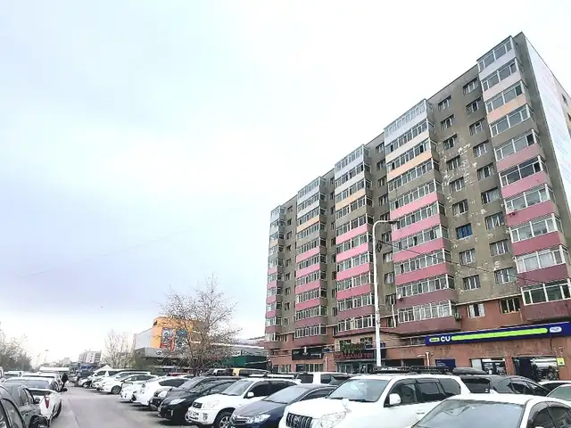 10 хороолол Eмартын хажууд 3 өрөө 115мкв, Улаанбаатар — Баянгол — 10-р хороолол