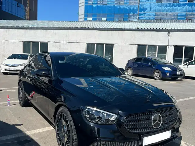 Mercedes-Benz E-Class