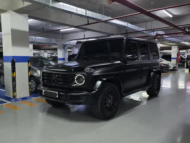 Mercedes-Benz G-Class