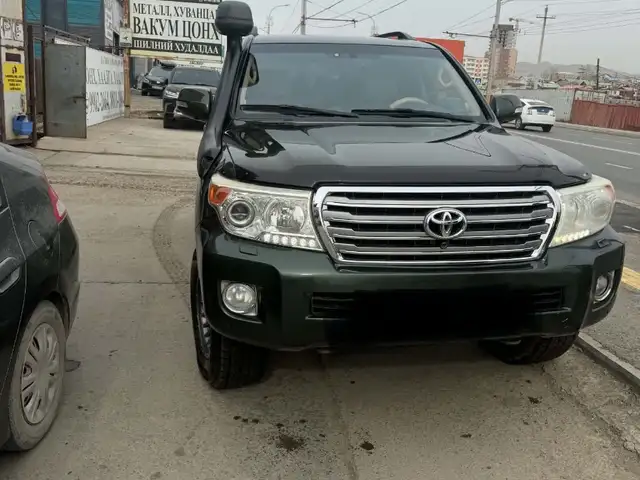 Toyota Land Cruiser 200