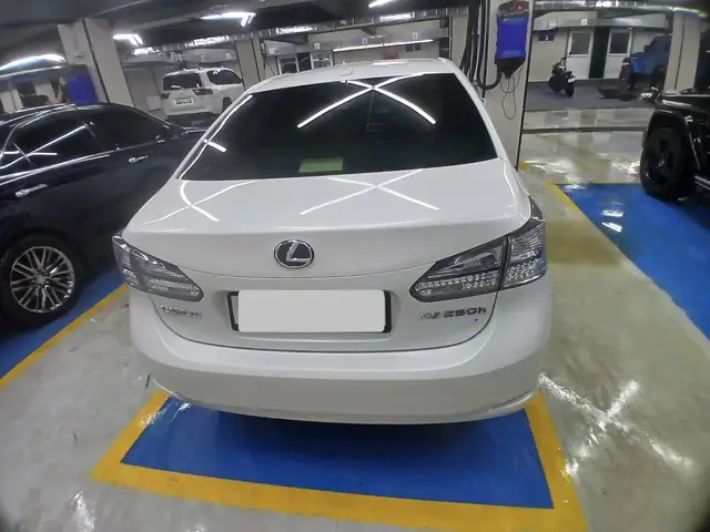 Lexus HS