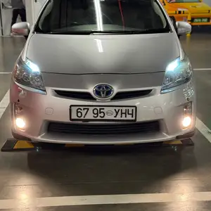 Toyota Prius 30