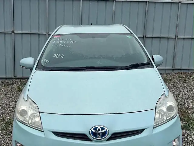 Toyota Prius 30