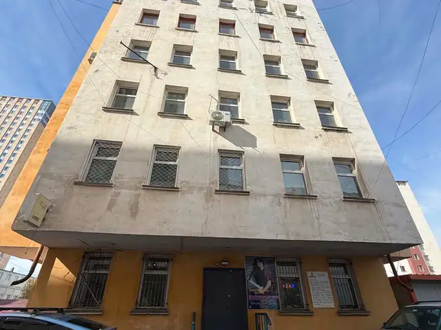 Хотын төвд 1 давхрын 42мкв талбай, Улаанбаатар — Сүхбаатар — 8-р хороо