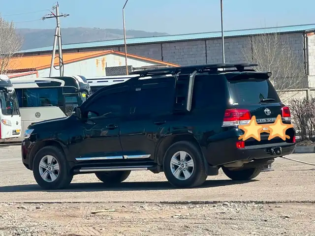 Toyota Land Cruiser 200