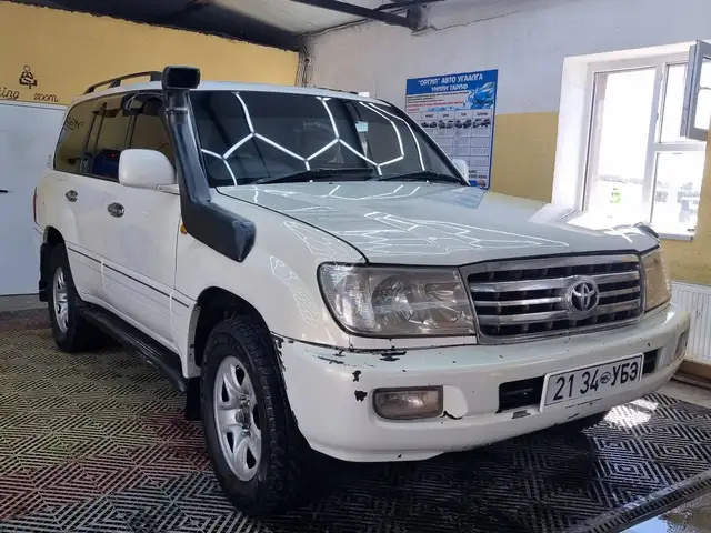Toyota Land Cruiser 100