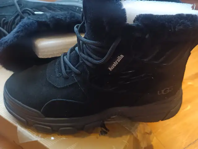 Ugg өвлийн гутал, Улаанбаатар — Сүхбаатар — Дамбадаржаа