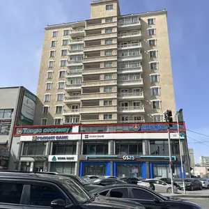 Зайсан явах төв зам дагуу 4 өрөө 120мкв, Улаанбаатар — Хан-Уул — 19-р хороо