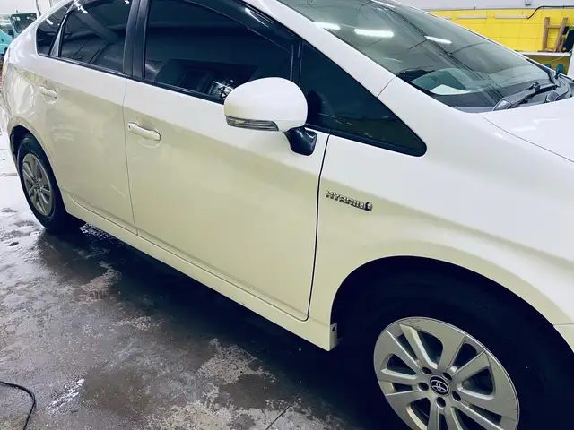 Toyota Prius 30