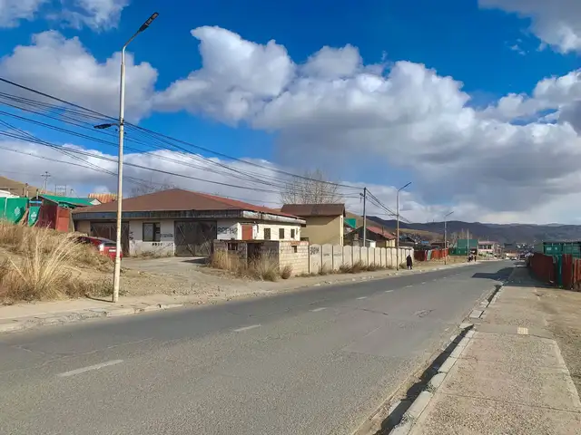 Зам дагуу хашаа байшин, Улаанбаатар — Чингэлтэй — 17-р хороо