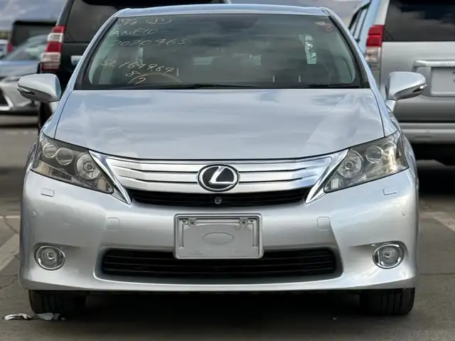Lexus HS