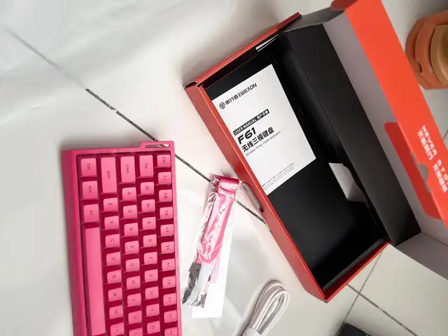 Eweadn wireless gaming keyboard pink, Улаанбаатар — Баянзүрх — 16-р хороолол