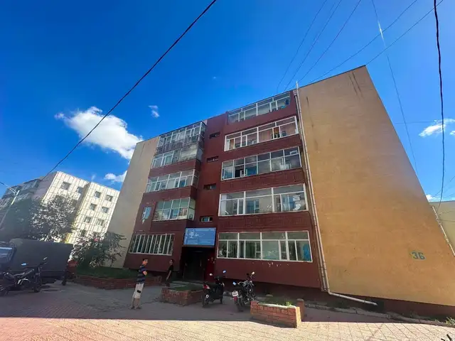Монгол 3-р сургуулийн хойно гал тогоо тусдаа 2 өрөө байр 29мкв, Улаанбаатар — Сүхбаатар — 10-р хороо